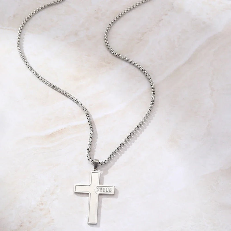 Colar Feminino Religioso em Aço inoxidável com Pingente Cruz com Nome Jesus - TechnoLoja