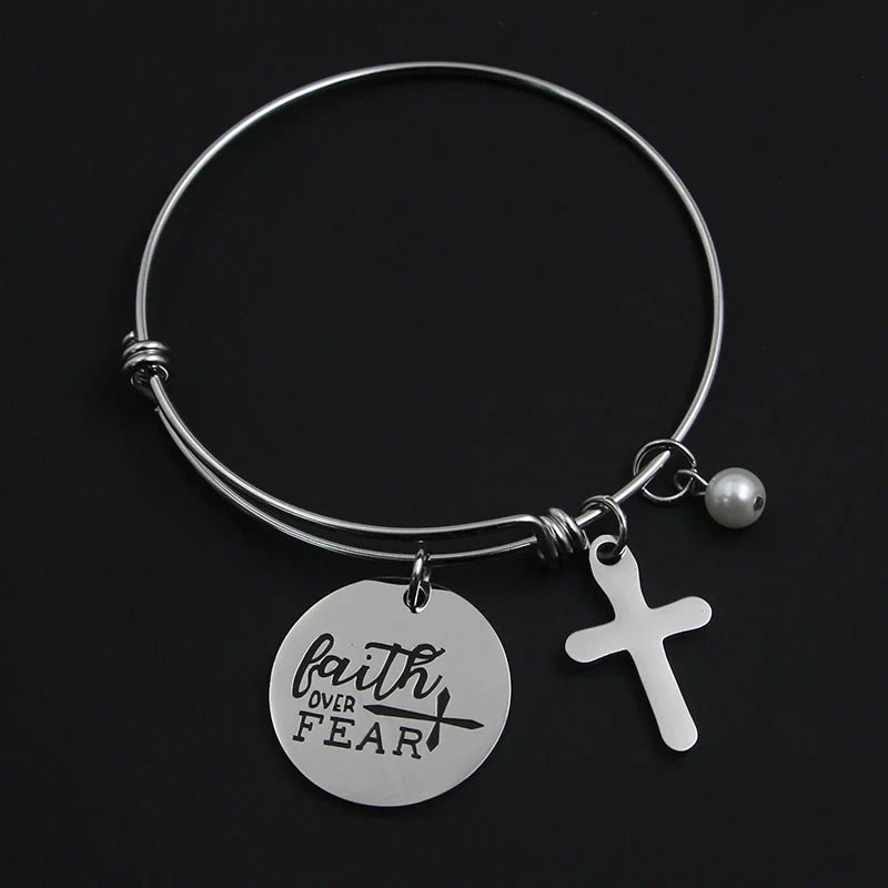 Pulseira Cristã Ajustável em Aço Inoxidável - "Faith Over Fear" (Fé Acima do Medo Em Inglês) - TechnoLoja