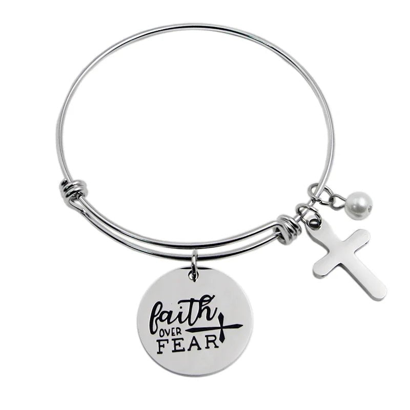 Pulseira Cristã Ajustável em Aço Inoxidável - "Faith Over Fear" (Fé Acima do Medo Em Inglês) - TechnoLoja